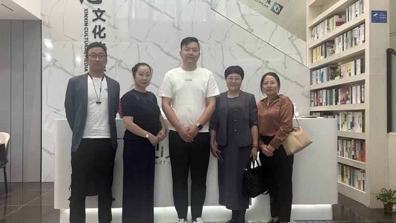 大型会议嘉宾邀请：如何精准把握关键环节**